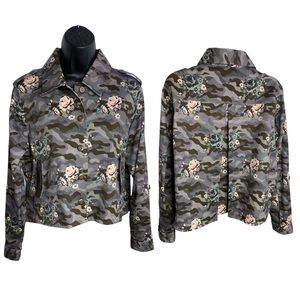 NEW! Montana Clothing Co. Floral Camo Jacket Women's Sz L